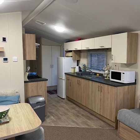 Willow Lodge Crowle  Екстер'єр фото