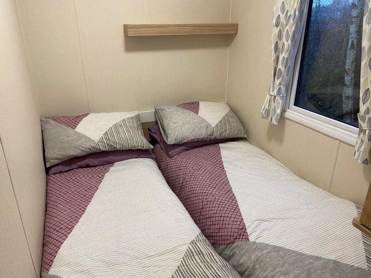 Willow Lodge Crowle  Екстер'єр фото